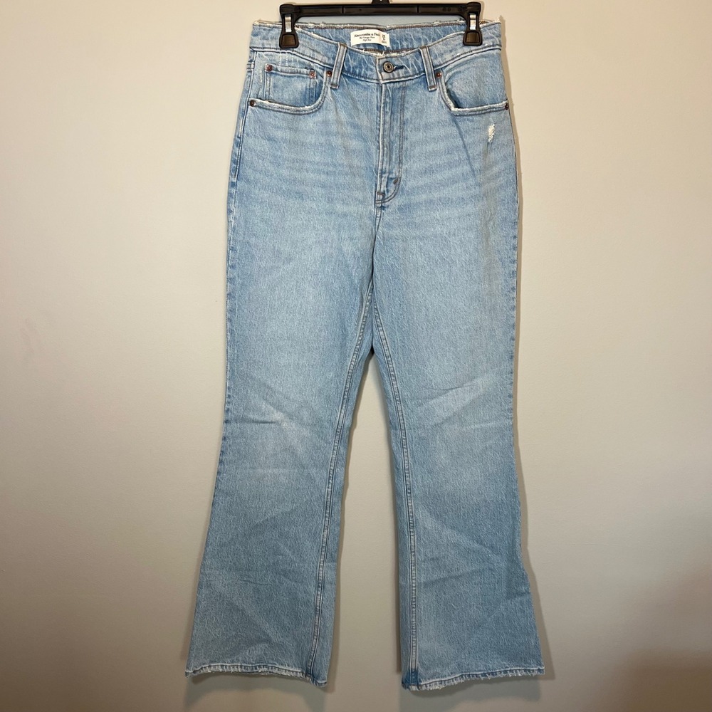 Abercrombie‎ & Fitch The Vintage Flare High Rise Jeans Light Wash Blue 28 6R